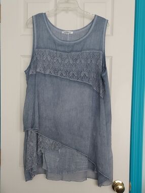 VioletRuby Sleeveless Chiffon Tunic